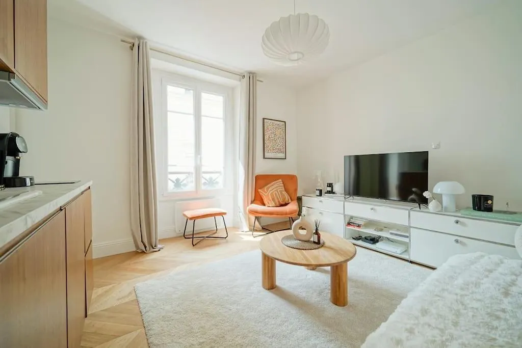 Appartement T2 Luxueux Invalides 2 Voyageurs Париж Франция