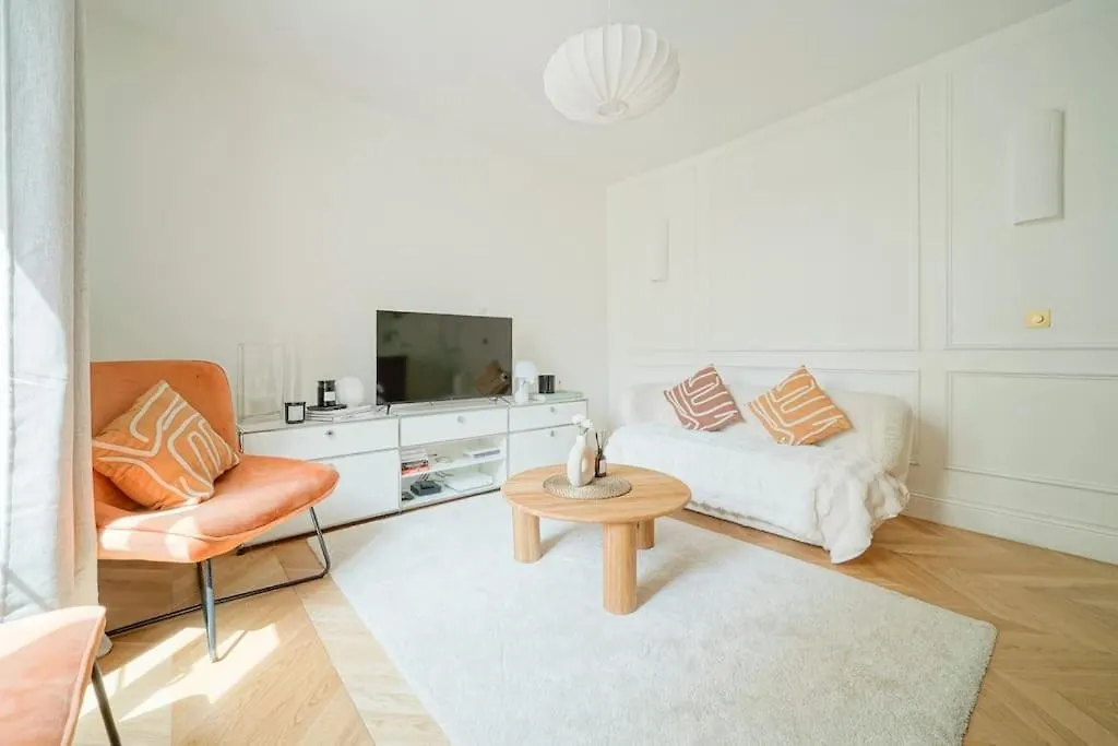 Appartement T2 Luxueux Invalides 2 Voyageurs Париж